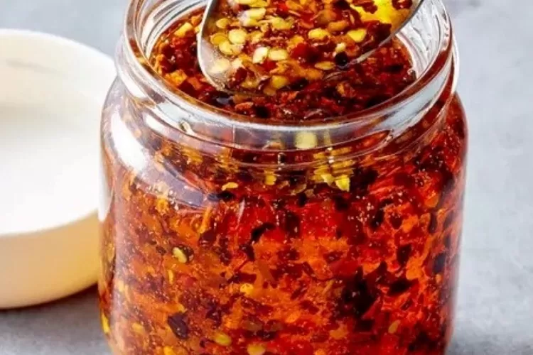 Resep Chili Oil Ini Bikin Nagih dan Awet Disimpan Hingga 2 Bulan (Instagram @allrecipes)