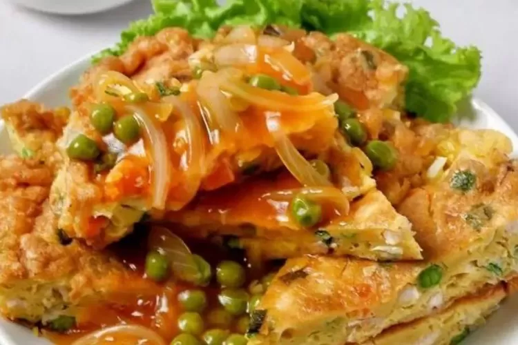 Fuyunghai ala restoran lezat dengan saus khas chinese food (Meli Sastraviana)