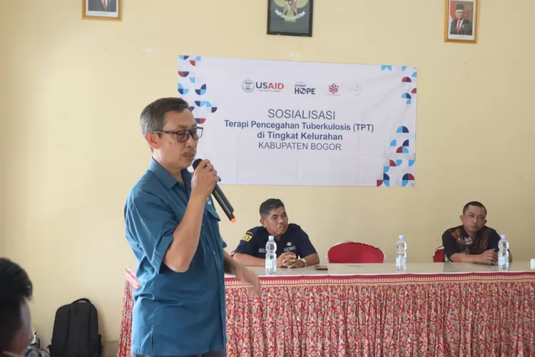 sosialisasi Terapi Pencegahan Tuberkulosis (TPT) di Aula Kantor Desa Cimanggu I, Kecamatan Cibungbulang, Kabupaten Bogor, Selasa 3 Oktober 2023. (Diskominfo)