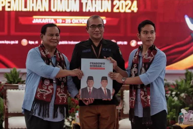 Pasangan Prabowo Subianto - Gibran Rakabuming Raka mendaftarkan diri sebagai capres dan cawapres ke Komisi Pemilihan Umum (KPU), Rabu 25 Oktober 2023. (Dokumen)