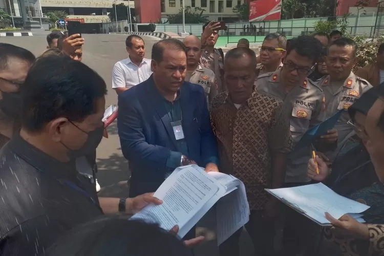 Sidang Pemeriksaan Setempat  terhadap objek  sengketa  antara 13 ahli waris dan Polda Metro Jaya cq Polres Jakarta Barat  berlangsung mulus, Kamis (24/8/2023).