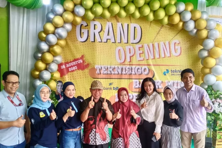 Grand opening  Business Center Taknisigo - SMK Citra Negara (Syamsudin)