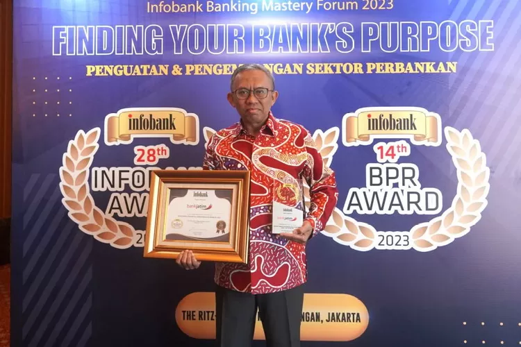 Penghargaan yang diterima Bank Jatim