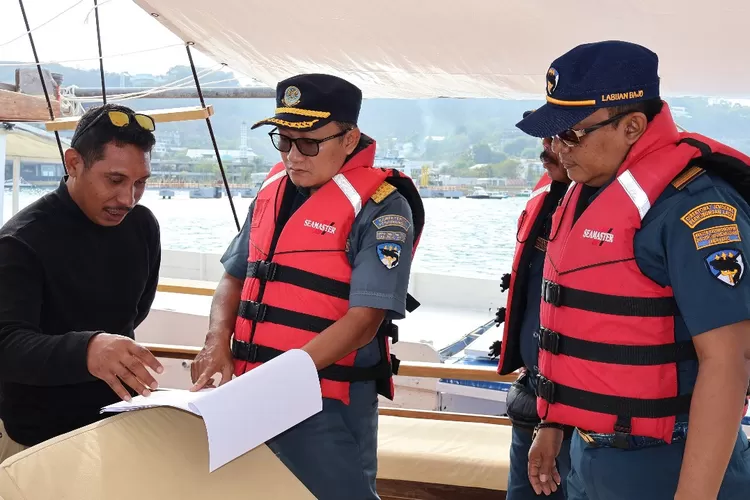 Kemenhub dengan jajaran tingkatkan keselamatan pelayaran di Labuan Bajo