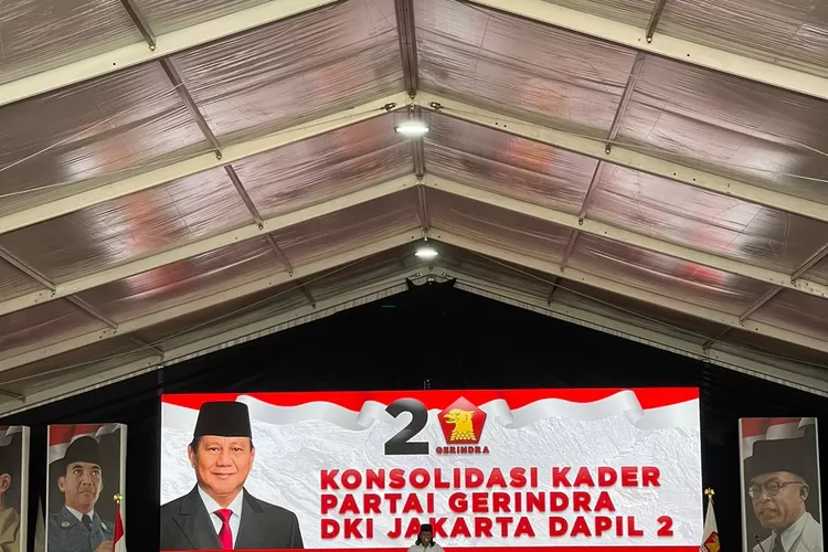 Ribuan kader dan relawan Prabowo konsulidasi di Stadion Rawa Badak, Jakut , Sabtu (2/9/2023).
