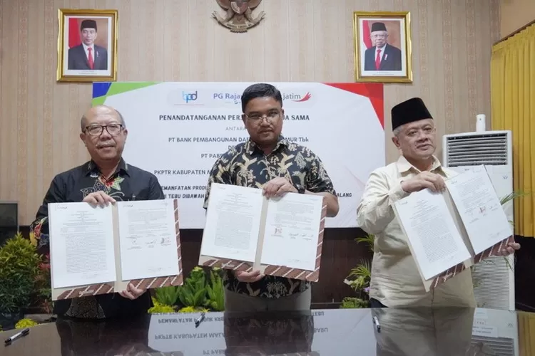 Pihak Bank Jatim, PG Rajawali I dan PKPTR Malang, usai MoU