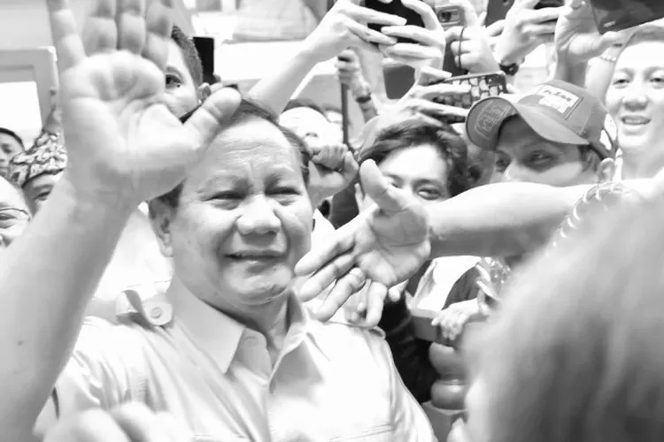 Dalam survei terbaru, Prabowo Subianto mengungguli pesaingnya dalam elektabilitas. (Instagram @prabowo)