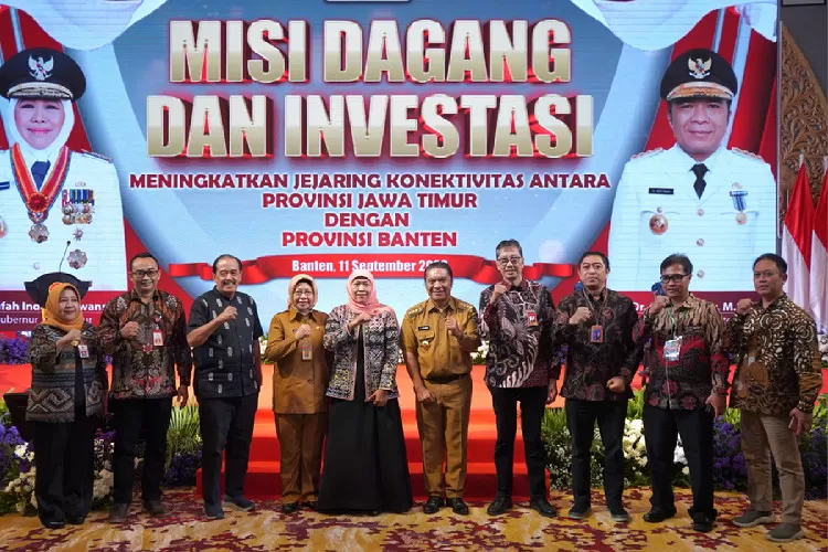Para pejabat terkait saat Misi Dagang dan Investasi Pemprov Jatim di Banten