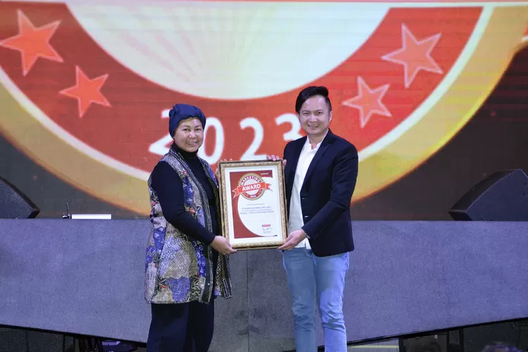 PT Modernland Realty Tbk. melalui proyeknya, Jakarta Garden City (JGC), meraih penghargaan pada ajang Marketing Award 2023 yang diselenggarakan oleh Majalah Marketing. 