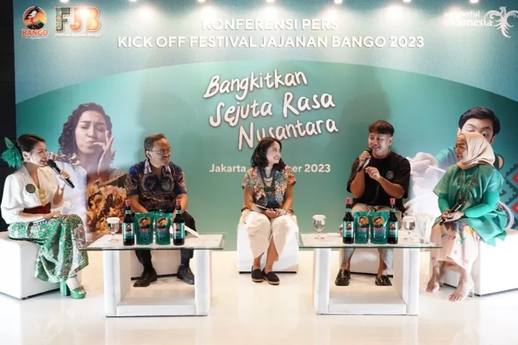 Sejumlah narasumber memperbincangkan Festival Jajanan Bango (FJB) 2023 kembali hadir di Jakarta dan Makassar untuk menandai perayaan 95 tahun perjalanan Bango dalam menjaga kualitas dan melestarikan kekayaan kuliner nusantara (AG Sofyan )