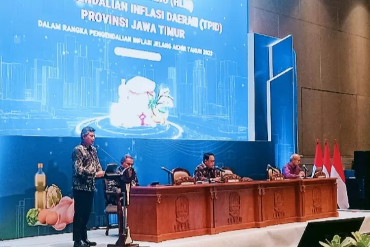 Kepala Perwakilan Bank Indonesia Jatim, Dody Zulverdi saat berbicara dalam HLM dan Rapat Koordinasi TPID Dalam Rangka Jelang Akhir Tahun 2023