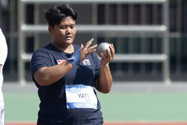 Bertanding di Huanglong Sports Centre Stadium pada Senin (23/10), Suparni Yati mencatatkan lemparan sejauh 11,12 meter. (NPC Indonesia)