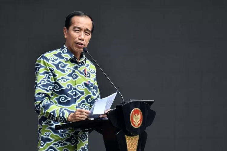 Presiden Jokowi membuka Investor Daily Summit 2023, Hutan Kota by Plataran, Senayan, Jakarta, Selasa (24/10/2024).  (Humas Setkab/Jay)