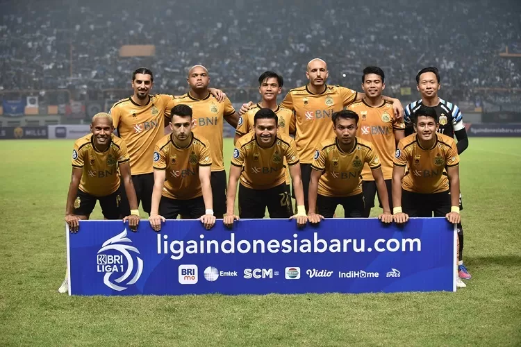 Nonton Liga 1 Indonesia Merasakan Atmosfer Sepak Bola Tanah Air