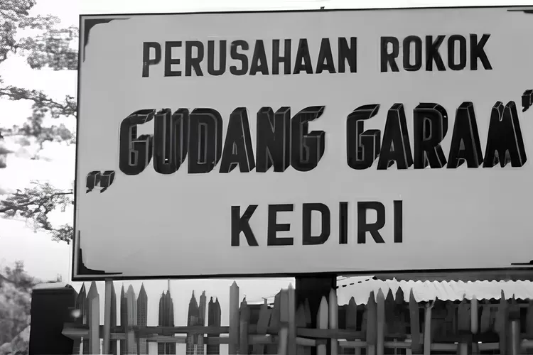 Kenapa Produk Rokok Namanya Tidak Nyambung Ini Asal Usul Nama Gudang Garam Yang Masih Eksis