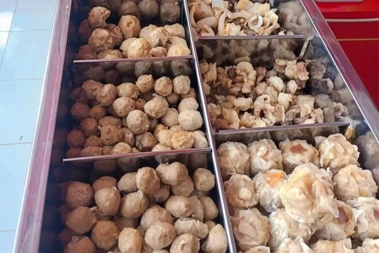 VIRAL! Bakso Murah Rp2 Ribuan di Bogor Bisa Refil Teh Manis Sepuasnya, Kok Bisa?