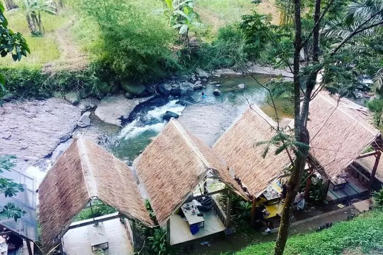 Tempat Makan Pinggir Sungai di Bogor, Bisa Nongkrong Sambil Healing Cuma Rp15 Ribuan (instagram.com/@kaliwatusentul)