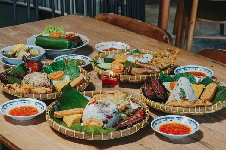 4 Rumah Makan Sunda Terbaik di Bogor, Ada yang Buka 2 Cabang di Kota Hujan (Ig: kluwih sunda authentic)