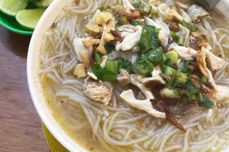 Soto Segeer Mbok Giyem salah satu kuliner legendaris Depok. (instagram.com/@sotombokgiyem.gdc)