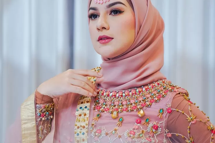 Potret cantik Irish Bella  (istimewa )