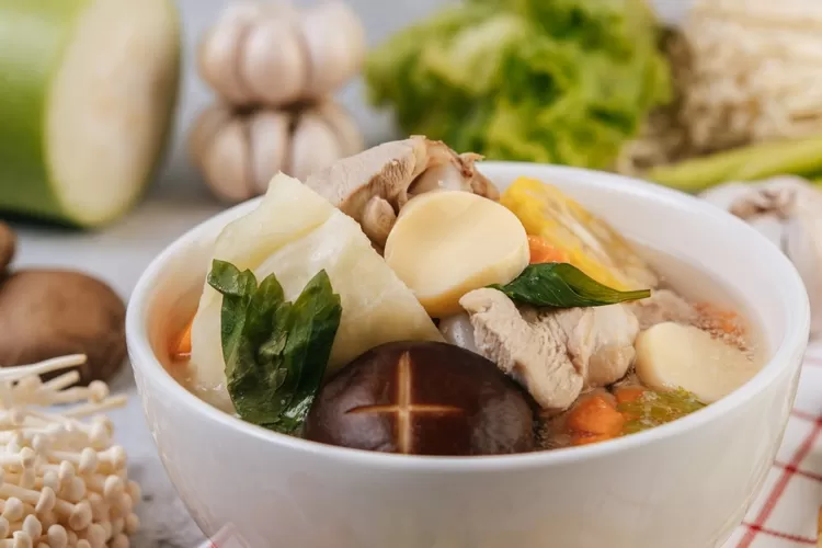 Rekomendasi Soto Betawi di Jakarta Selatan, Daging Super Empuk Pakai Kuah Susu Cuma Rp13 Ribu Per Porsi (freepik)