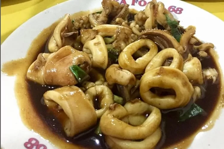 Rekoemendasi tempat makan seafood kaki lima di Jakarta. (Instagram @seafood68santa)