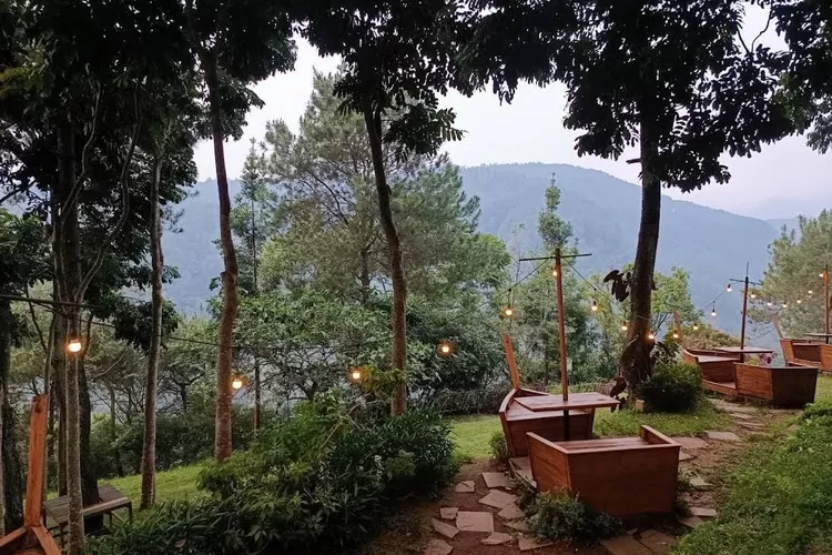 Ilustrasi cafe nuansa alam di Bandung. (Google maps/Joshico Kurniawan)