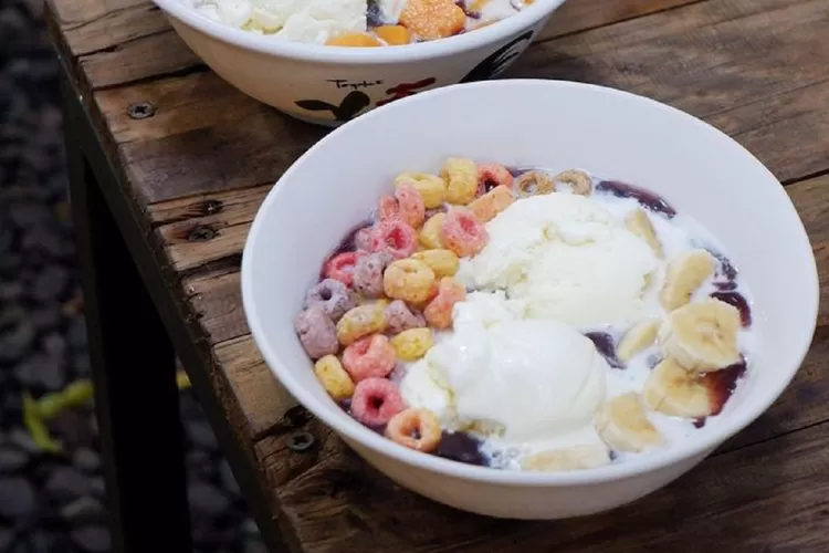 Lagi Hits! Jajanan Murah di Bandung Sering Diserbu Pengunjung. Ini Penampakannya (Instagram @kangbuburbdg)