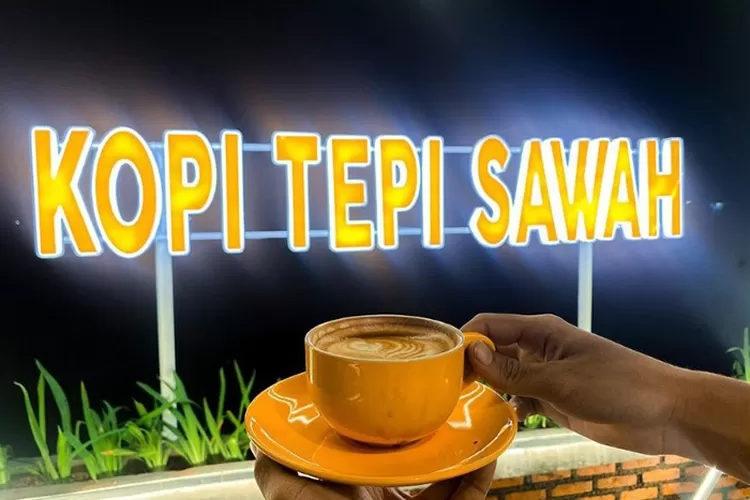 Rekoemdnasi cafe tepi sawah di Bogor yang bisa kamu kunjungi. (Instagram @kopitepisawahbogor)