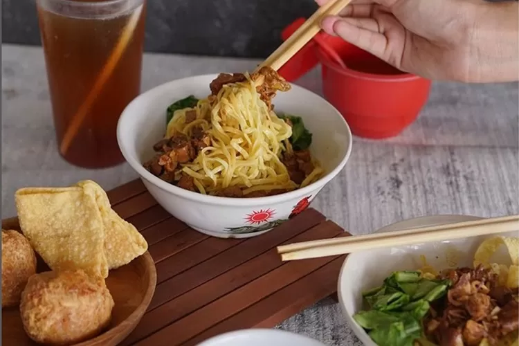 Ini rekomendasi 3 mie ayam enak di Bekasi, kedai mie ayam di Bekasi. (Instagram @baksokemon)