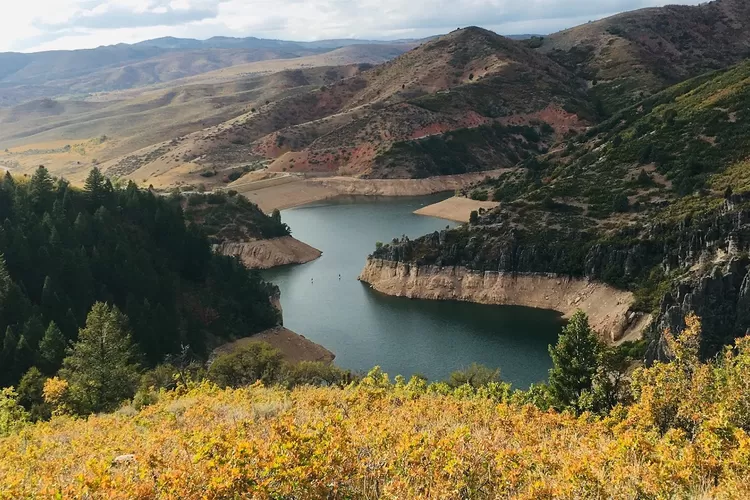 3 Destinasi Wisata Alam di Dieng Wonosobo Cocok Untuk Healing, Pastinya Instagramable Banget (unsplash.com/jaina pearson)