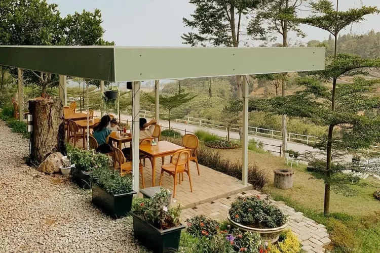 Rekomendasi tempat ngopi di Bandung. (Instagram/acaffeinman, unosgiri)