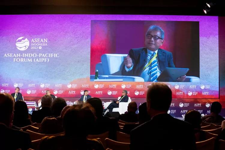 BRI Komitmen Dukung Pemerintah Menuju Ekonomi Rendah Karbon di AIPF 2023  