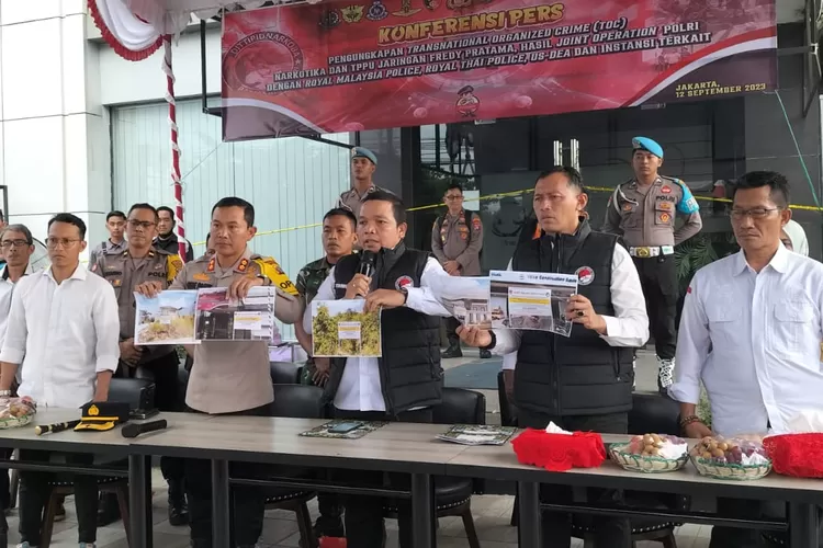 Konferensi pers kasus TPPU Narkotika Hotel Armani (Kalteng Lima)