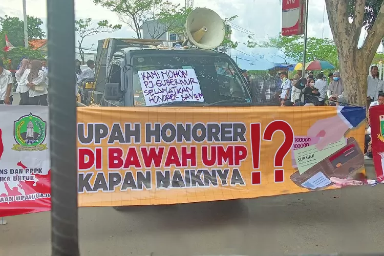 Besaran Gaji HONORER Satpam, Pengemudi, Petugas Kebersihan Dan ...