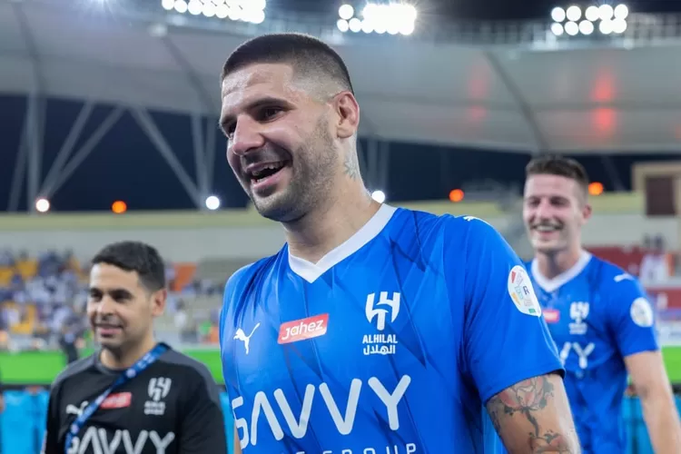 Al Hilal Gulingkan Ittihad FC 4 - 3 pada Pekan Kelima Liga Arab Saudi, Hattrick Mitrovic Bantu Hilali Menang. (Twitter/AlHilal Saudi Club)