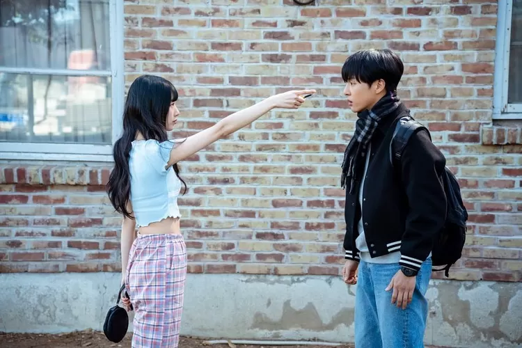 Doona Drama Korea Yang Diadaptasi Dari Webtoon Sudah Tayang Bae Suzy Dan Yang Se Jong Jadi 9882