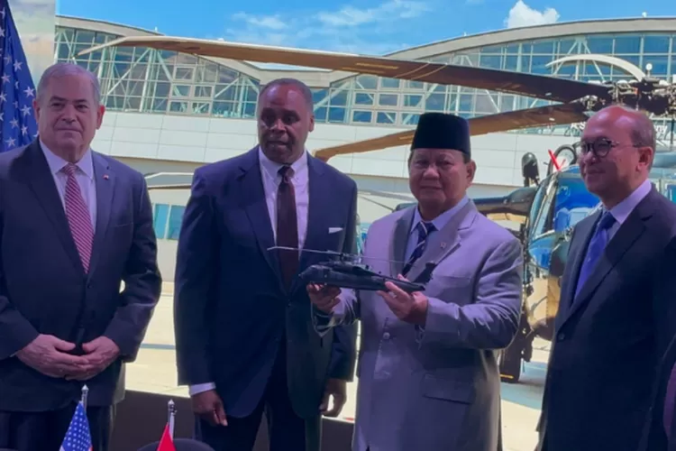 Menteri Pertahanan RI Prabowo Subianto memborong helikopter Sikorsky S-70M Black Hawk (dok kemhan.go.id)
