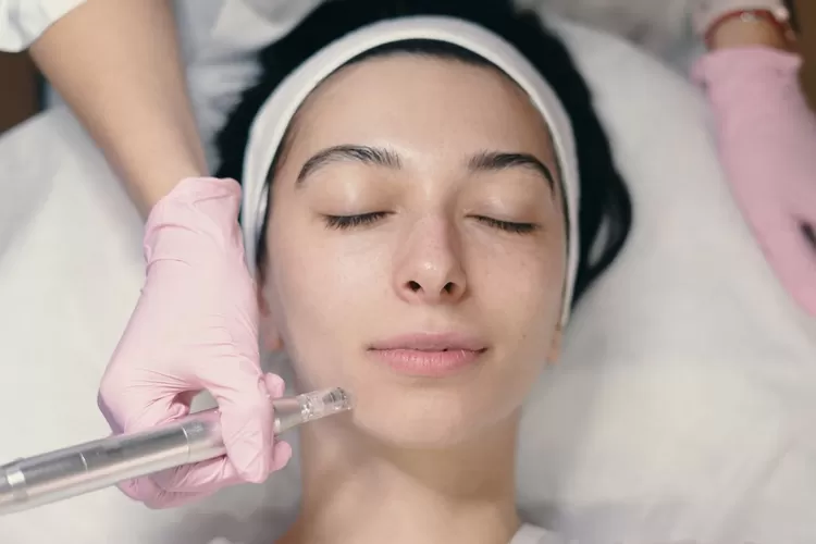 Ilustrasi perawatan kecantikan di Rhea Beauty Care (dok.Rhea Beauty Care)