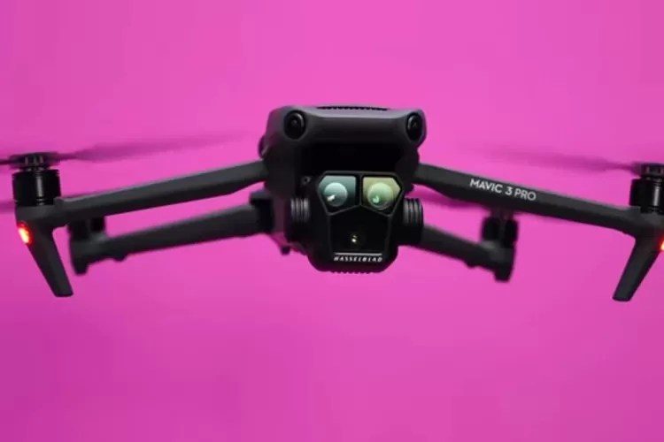 DJI Mavic 3 Pro   (Tangkapan Layar YouTube DHIARCOM)