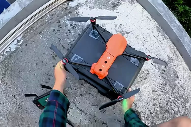 Jelajahi Kemewahan Fotografi Udara dengan Autel EVO 2   (Tangkapan layar YouTube Cgit Einsten)