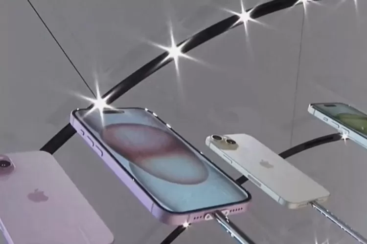 Ingin tahu apa yang membuat iPhone 15 begitu istimewa? Berikut kelebihan dan kekurangan ponsel terbaru dari Apple. ( GTS R4)