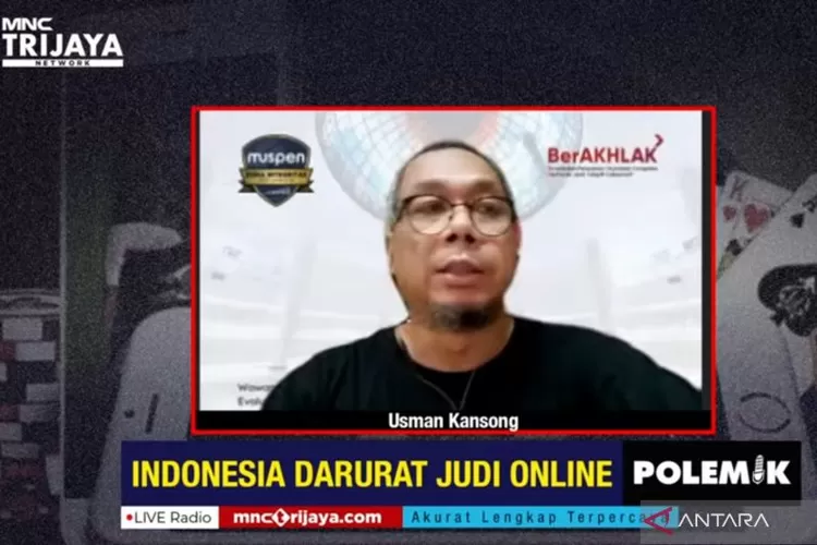 Tangkapan layar saat Direktur Jenderal Informasi dan Komunikasi Publik Kemenkominfo Usman Kansong memberikan paparan dalam diskusi Polemik Trijaya dengan tema "Darurat Judi Online" yang digelar daring, Sabtu (26/8/2023). ( ANTARA/Fathur Rochman)