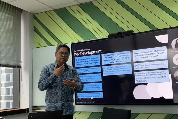National Technology Officer Microsoft Indonesia Panji Wasmana dalam diskusi &ldquo;Securing Our Digital World Together with the Support of AI&rdquo; di Jakarta, Rabu (18/10/2023).  (ANTARA/Arif Prada)