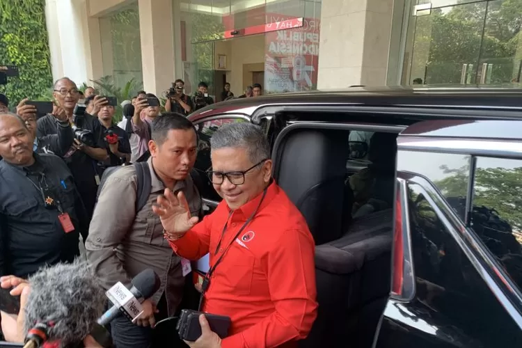 Sekjen PDI Perjuangan Hasto Kristiyanto di Kantor DPP PDI Perjuangan di Jakarta, Rabu (18/10/2023).  (ANTARA/ Mario Sofia Nasution)