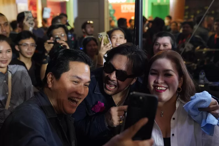 Kehadiran Erick Thohir Kejutkan David Bayu saat Tampil di Panggung Fandom Super Land Braga Bandung