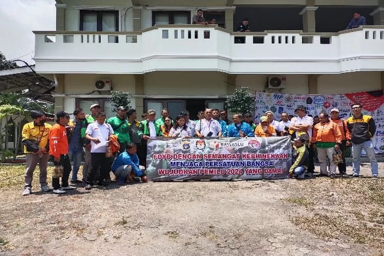 Pengemudi Ojol Jadi Agen Pemilu Damai. (Dok. FOYB / Hukamanews.com)