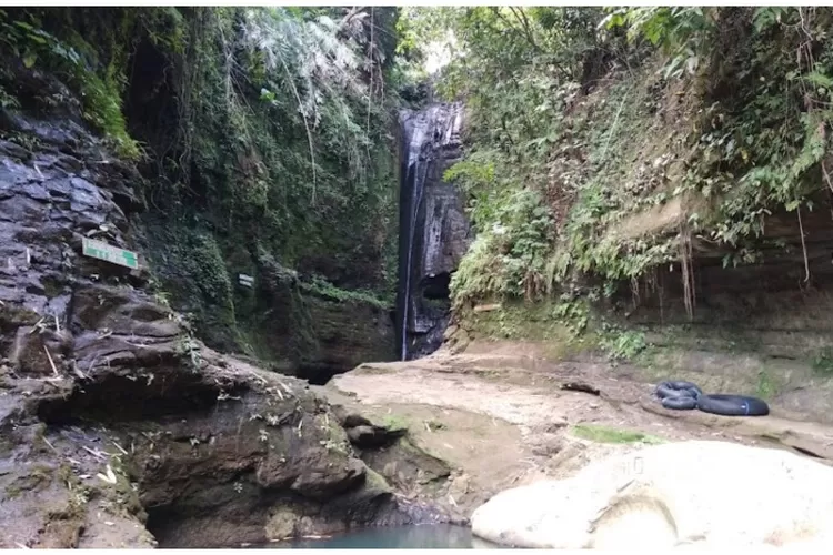 Menarik Untuk Dikunjungi Inilah Wisata Curug Kaliurip Yang Menjadi Primadona Di Purworejo