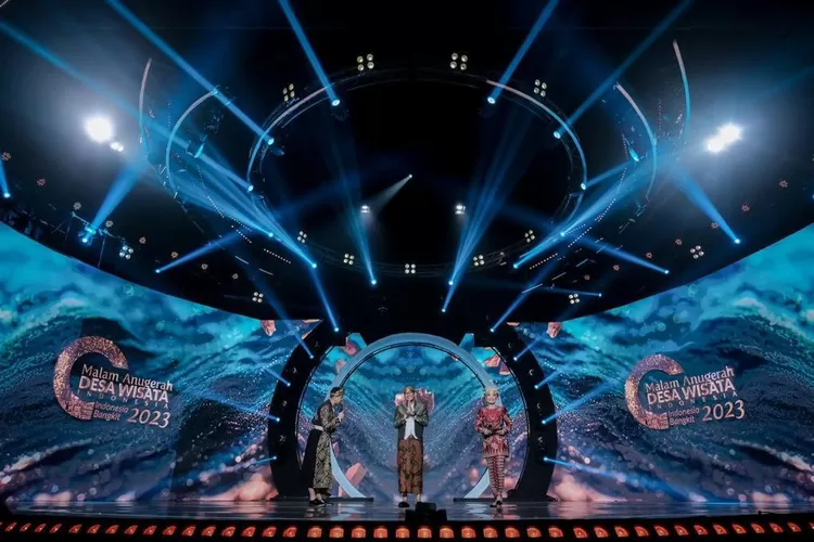 Malam Anugerah Desa Wisata Indonesia (ADWI) 2023. Berikut ini nama-nama desa di Indonesia peraih penghargaan ADWI 2023. (Foto: Kemenparekraf.go.id)