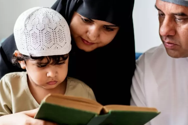 Mendidik Anak Dalam Islam, Orang Tua Bisa Lakukan 11 Cara Ini (Istimewa )